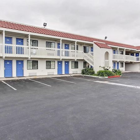 Motel 6-Salinas, Ca - North Monterey Area Luaran gambar