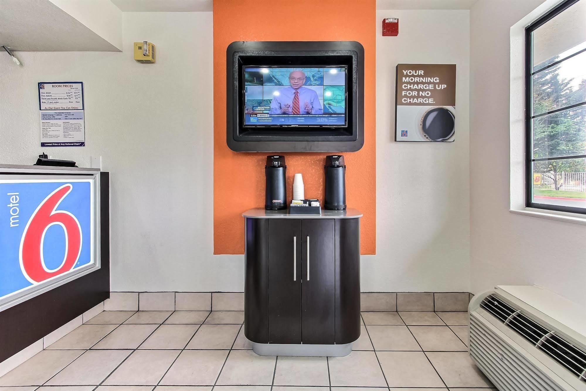 Motel 6-Salinas, Ca - North Monterey Area Luaran gambar
