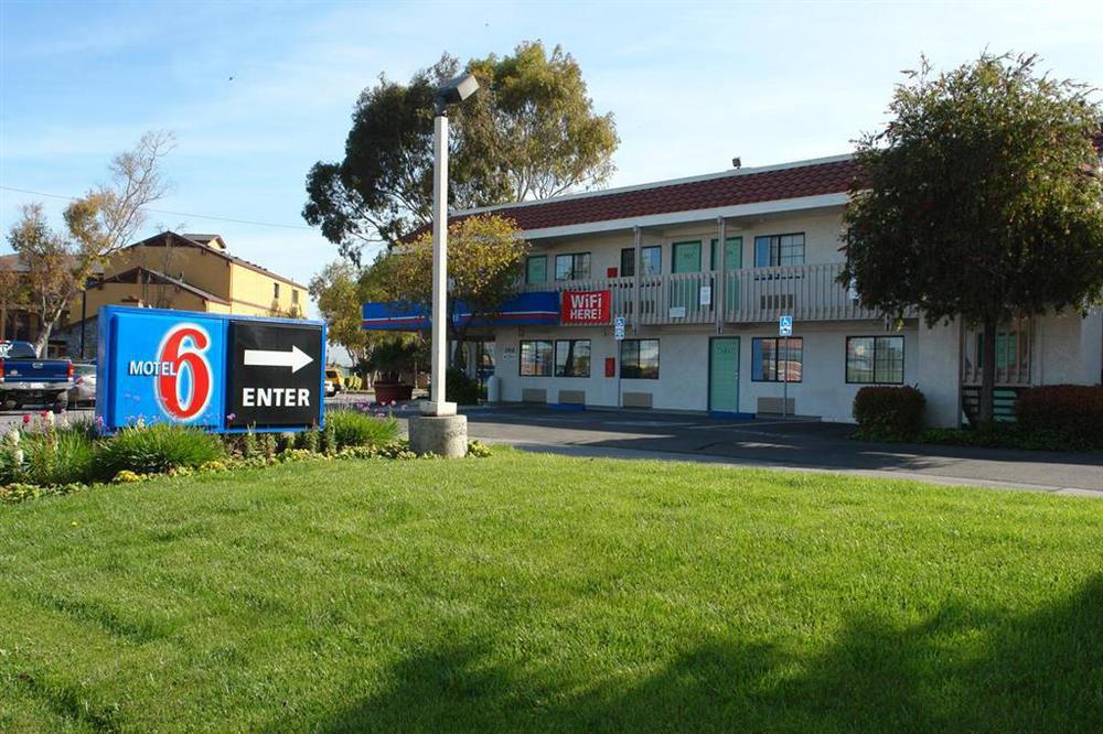 Motel 6-Salinas, Ca - North Monterey Area Luaran gambar